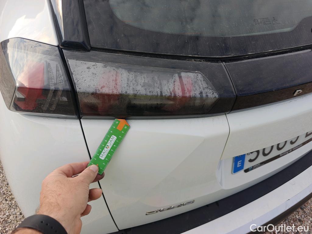  Peugeot  2008 PEUGEOT  / 2019 / 5P / todoterreno Active BlueHDI 81kW (110CV) #7