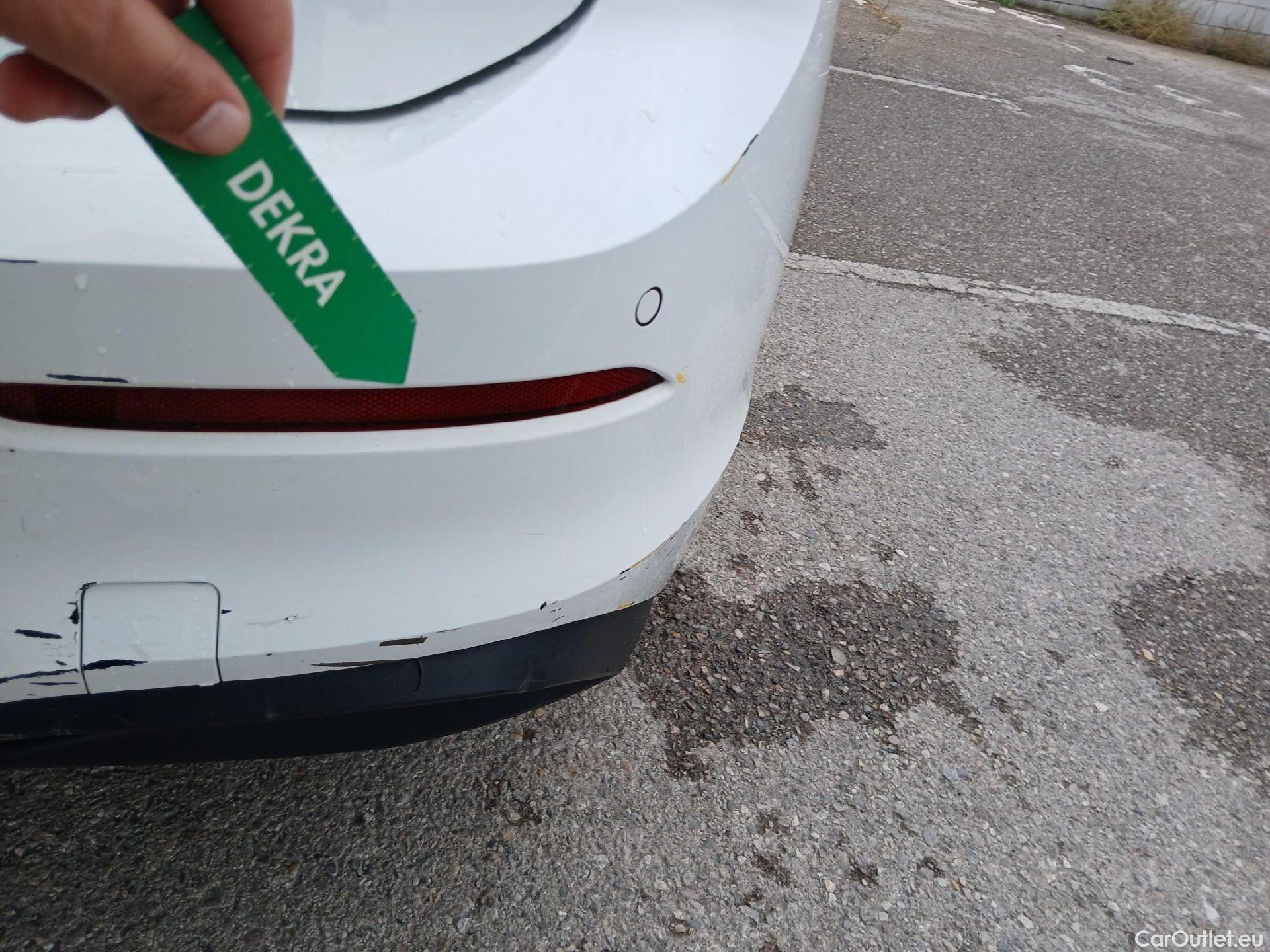 Volkswagen  Golf  VIII Lim. Life eTSI 1.5 TSI 150CV AT7 E6dT #14