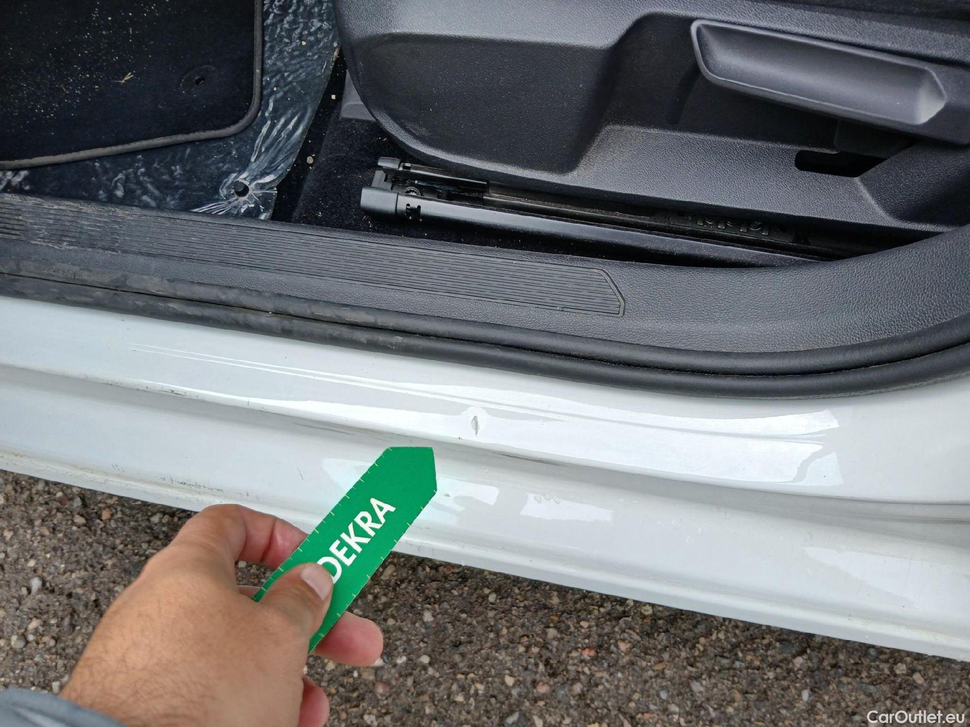 Volkswagen  Golf  VIII Lim. Life eTSI 1.5 TSI 150CV AT7 E6dT #1