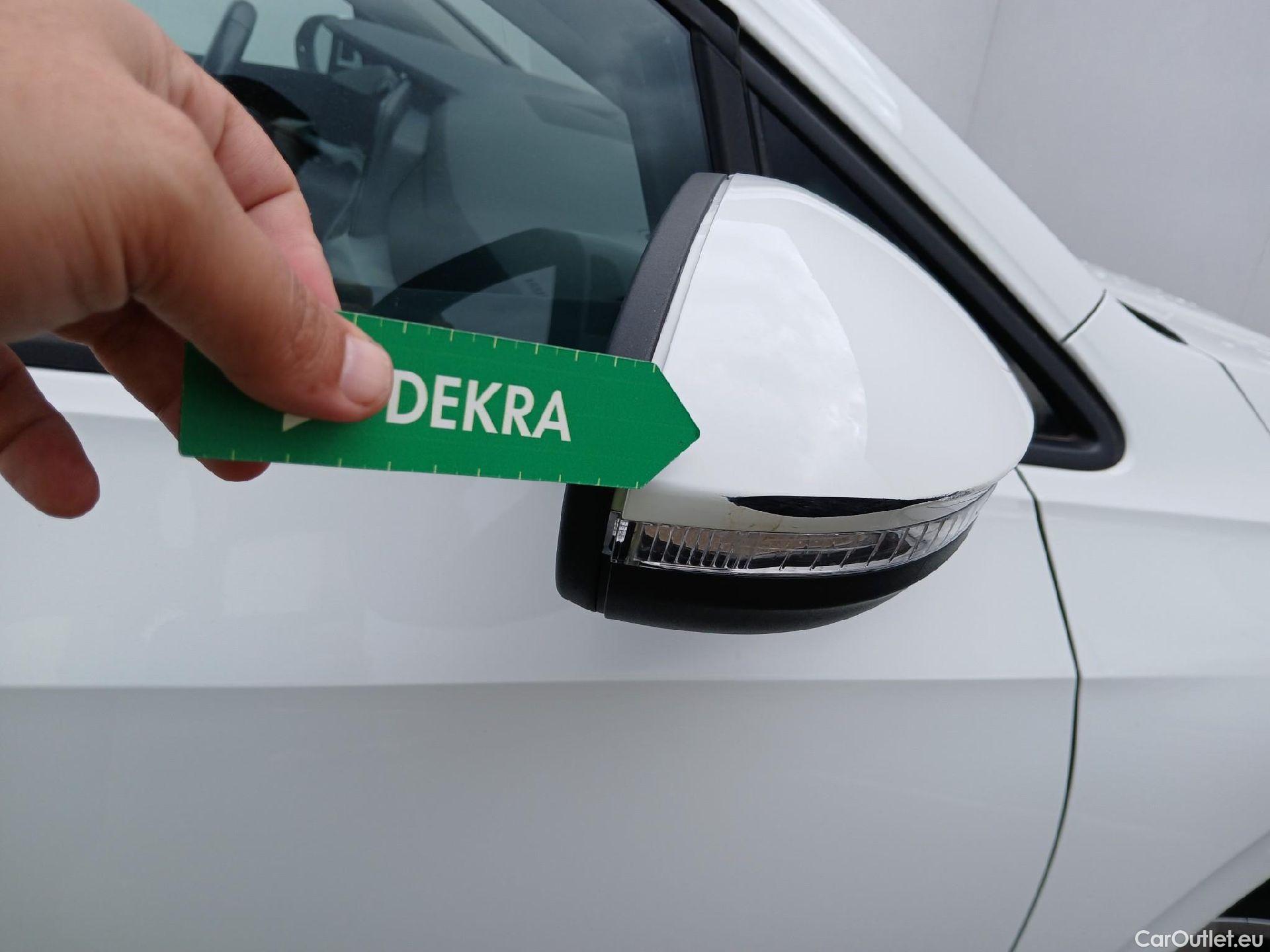 Volkswagen  Golf  VIII Lim. Life eTSI 1.5 TSI 150CV AT7 E6dT #23