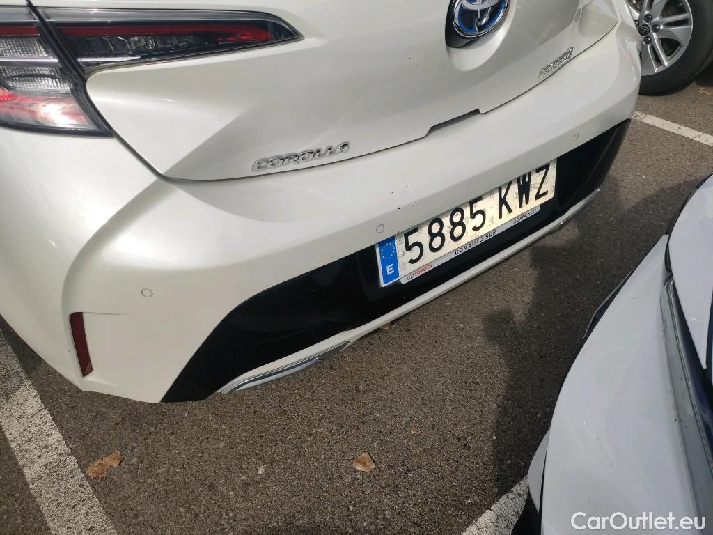 Toyota  Corolla TOYOTA  / 2019 / 5P / berlina con portón 2.0 HYBRID ADVANCE E-CVT #28