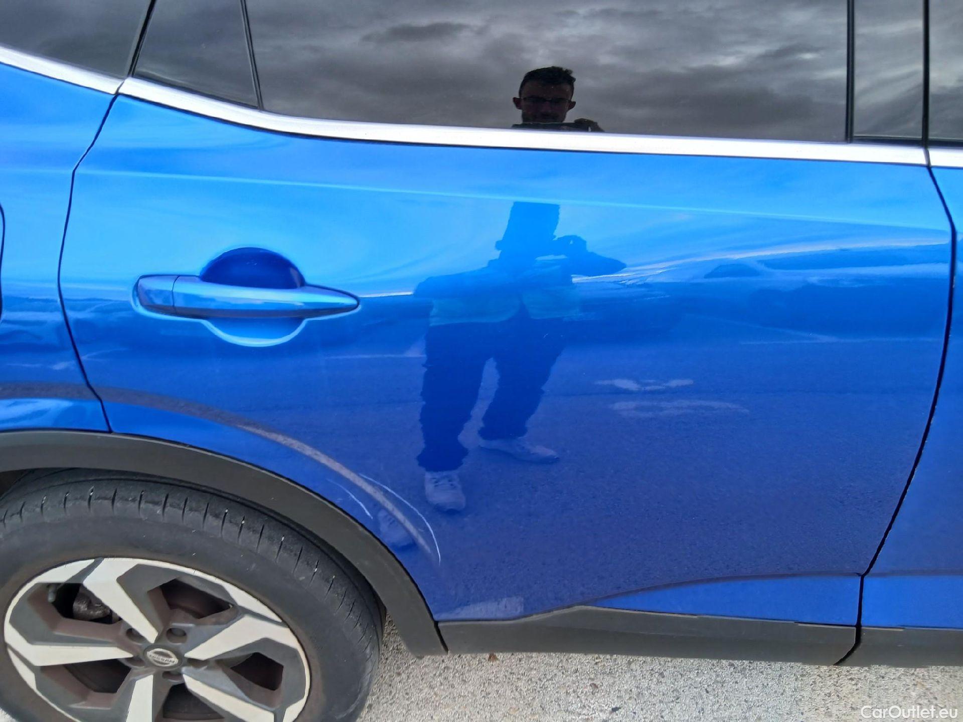  Nissan  Qashqai NISSAN  / 2021 / 5P / todoterreno DIG-T 103kW mHEV 4x2 Premiere Edition(SL) #25