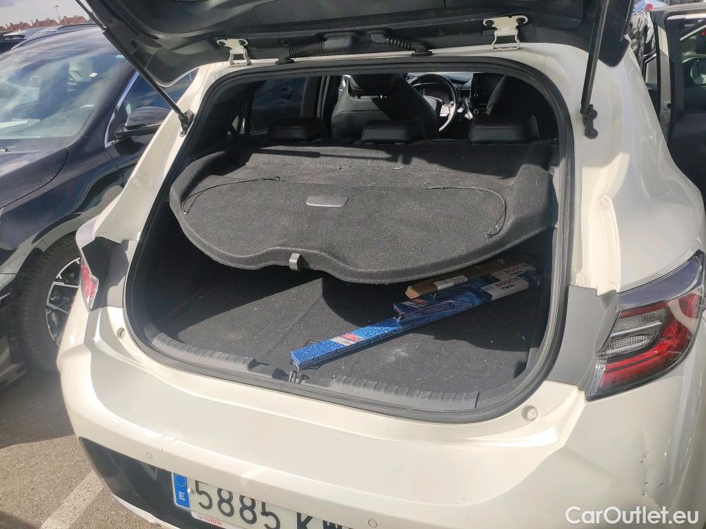 Toyota  Corolla TOYOTA  / 2019 / 5P / berlina con portón 2.0 HYBRID ADVANCE E-CVT #8