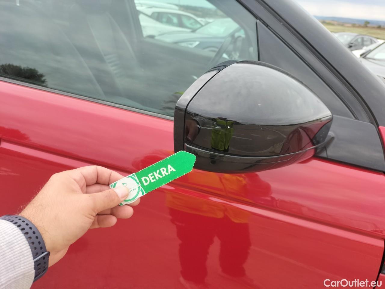  Land Rover  Discovery LAND ROVER  Sport / 2019 / 5P / todoterreno 2.0D I4-L.Flw 150 PS AWD MHEV R-Dynam S #60