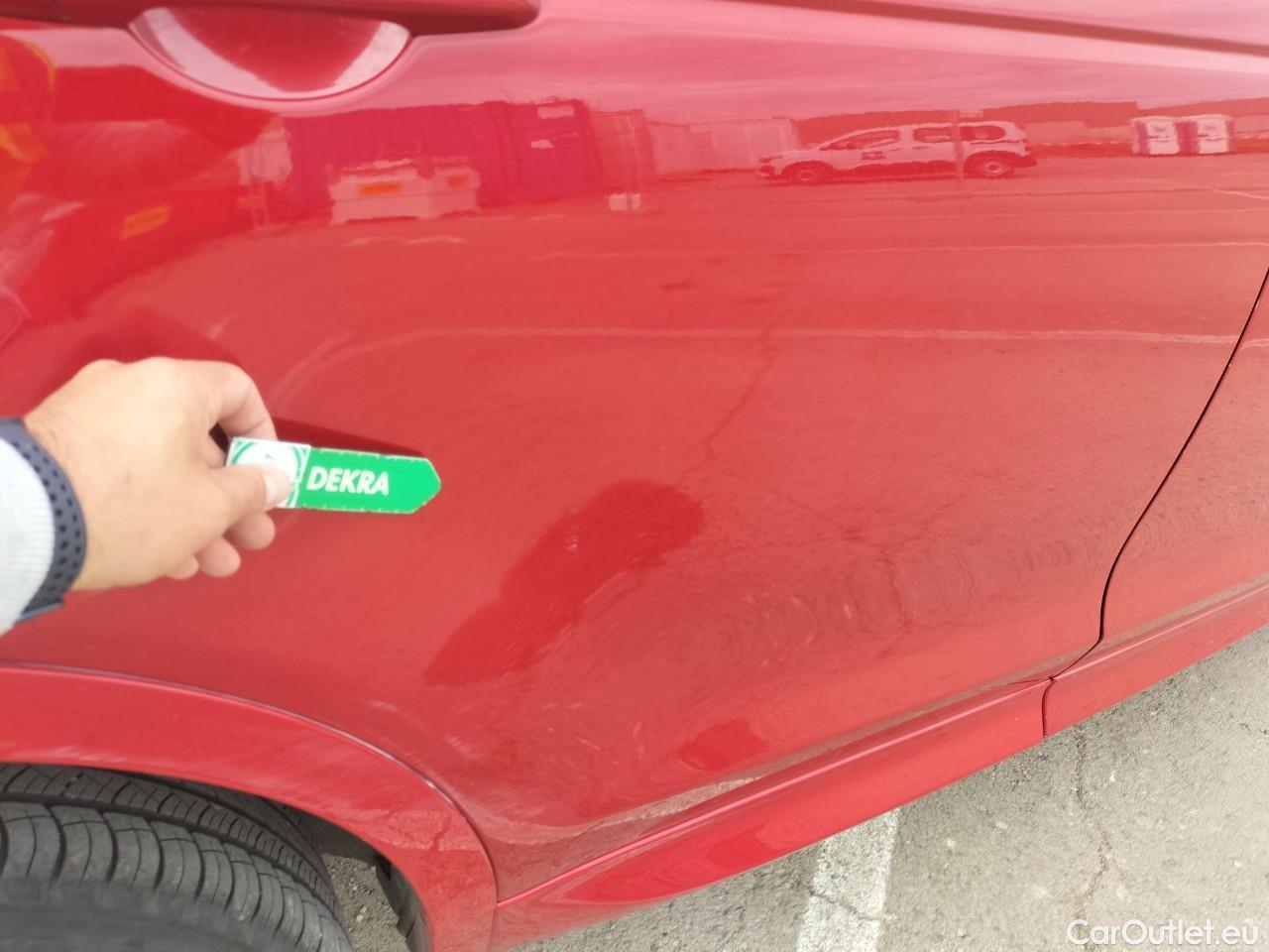  Land Rover  Discovery LAND ROVER  Sport / 2019 / 5P / todoterreno 2.0D I4-L.Flw 150 PS AWD MHEV R-Dynam S #44