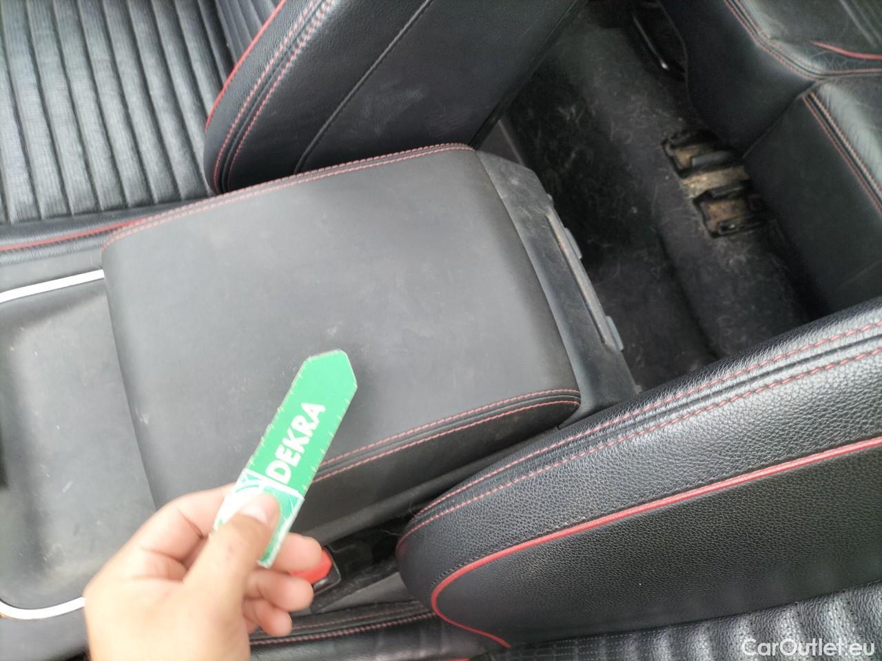  Land Rover  Discovery LAND ROVER  Sport / 2019 / 5P / todoterreno 2.0D I4-L.Flw 150 PS AWD MHEV R-Dynam S #12