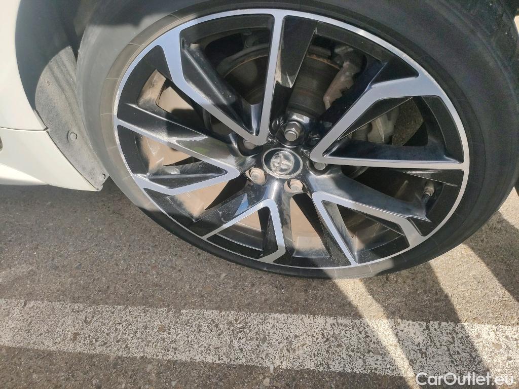 Toyota  Corolla TOYOTA  / 2019 / 5P / berlina con portón 2.0 HYBRID ADVANCE E-CVT #5