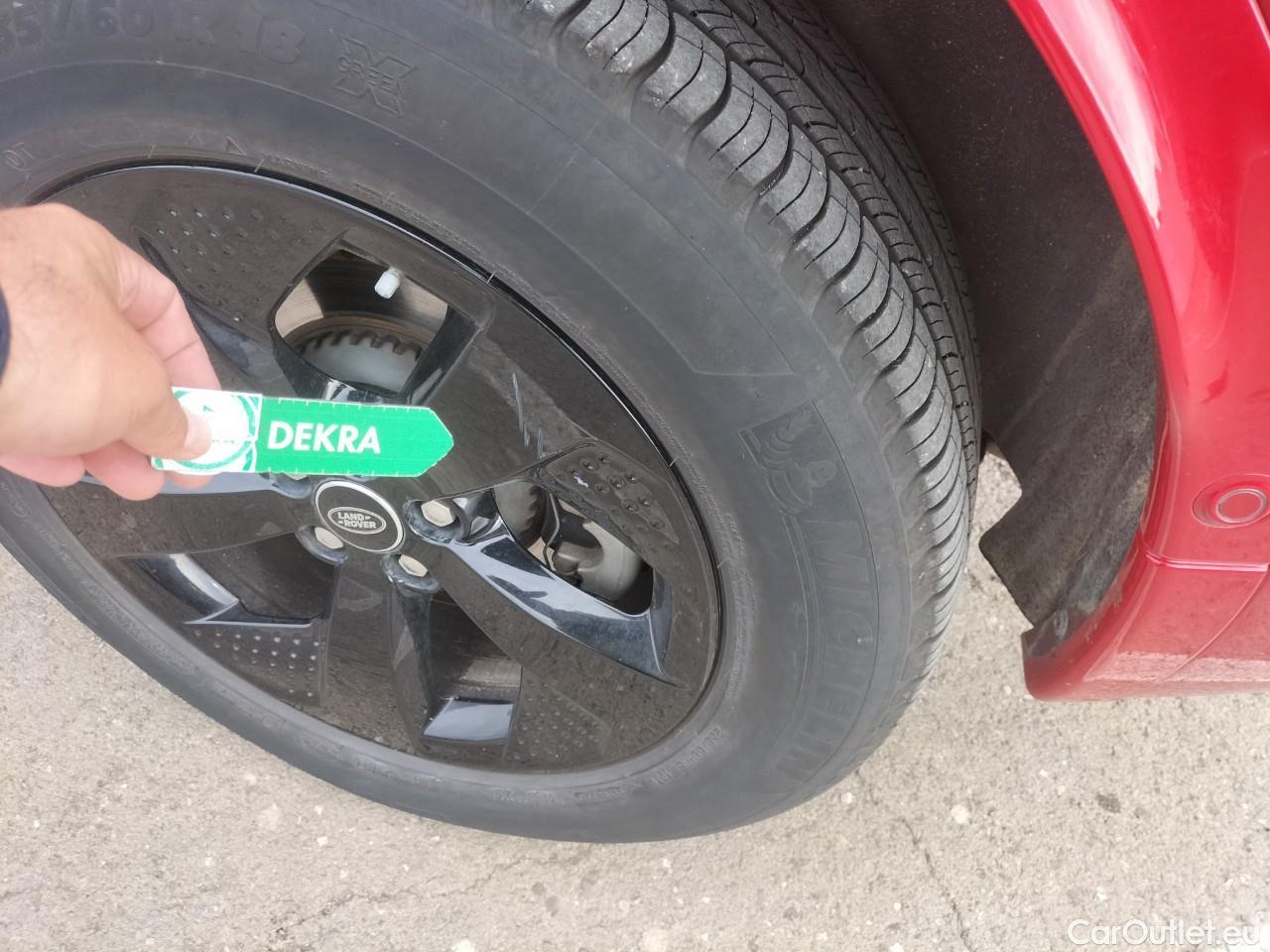  Land Rover  Discovery LAND ROVER  Sport / 2019 / 5P / todoterreno 2.0D I4-L.Flw 150 PS AWD MHEV R-Dynam S #28