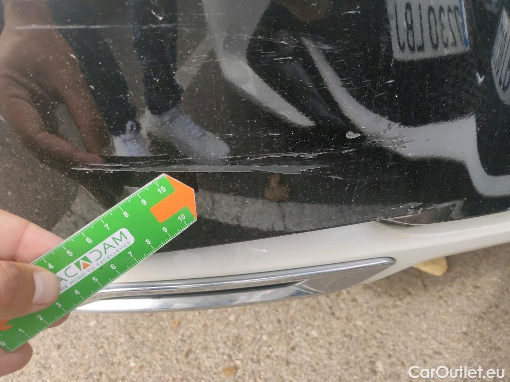 Toyota  Corolla TOYOTA  / 2019 / 5P / berlina con portón 2.0 HYBRID ADVANCE E-CVT #29