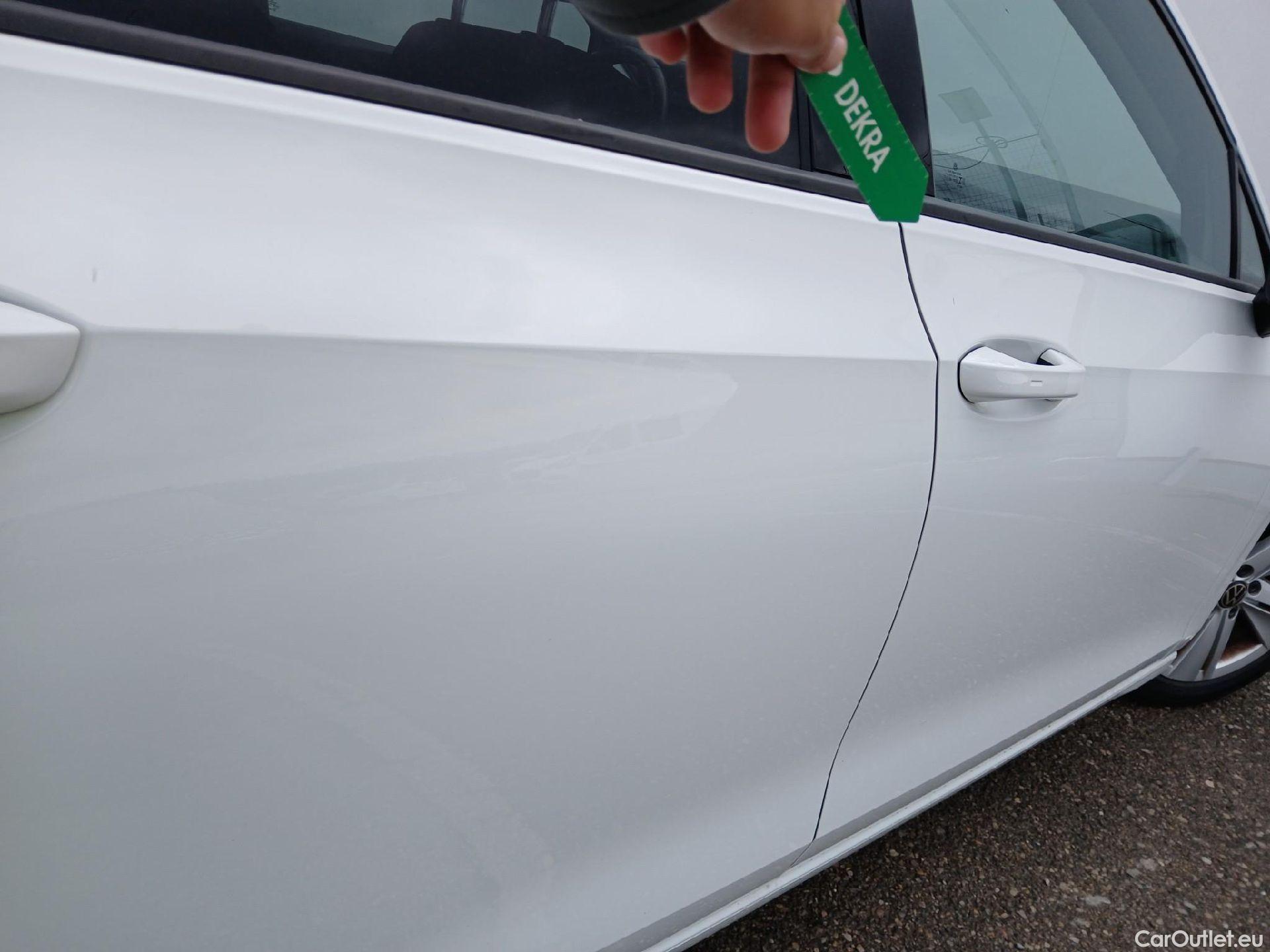 Volkswagen  Golf  VIII Lim. Life eTSI 1.5 TSI 150CV AT7 E6dT #21