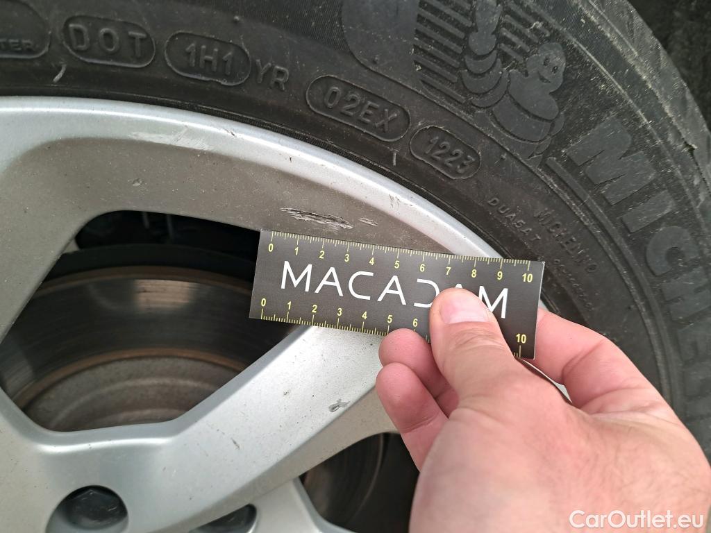  Citroen  C5  Aircross Business Hybrid 1.6 225CV BVA8 E6d #5