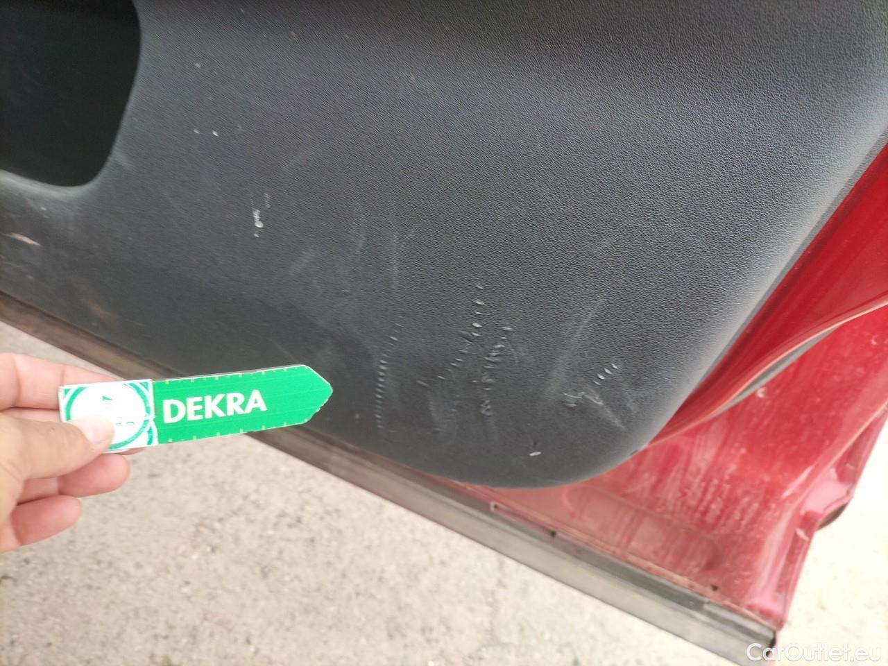  Land Rover  Discovery LAND ROVER  Sport / 2019 / 5P / todoterreno 2.0D I4-L.Flw 150 PS AWD MHEV R-Dynam S #55