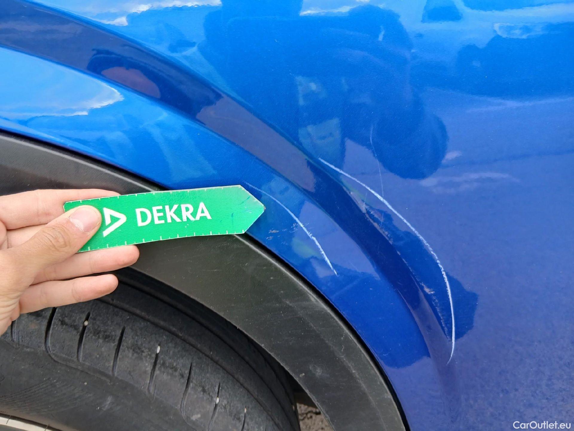  Nissan  Qashqai NISSAN  / 2021 / 5P / todoterreno DIG-T 103kW mHEV 4x2 Premiere Edition(SL) #26