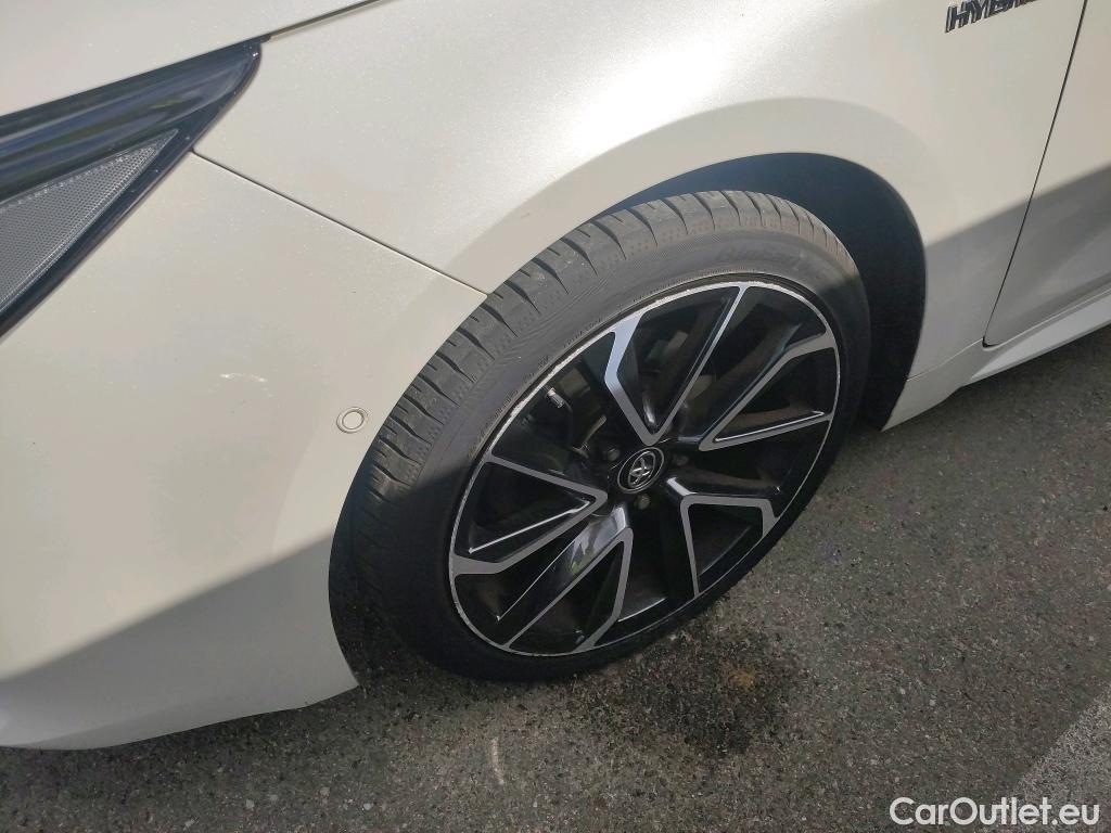 Toyota  Corolla TOYOTA  / 2019 / 5P / berlina con portón 2.0 HYBRID ADVANCE E-CVT #3