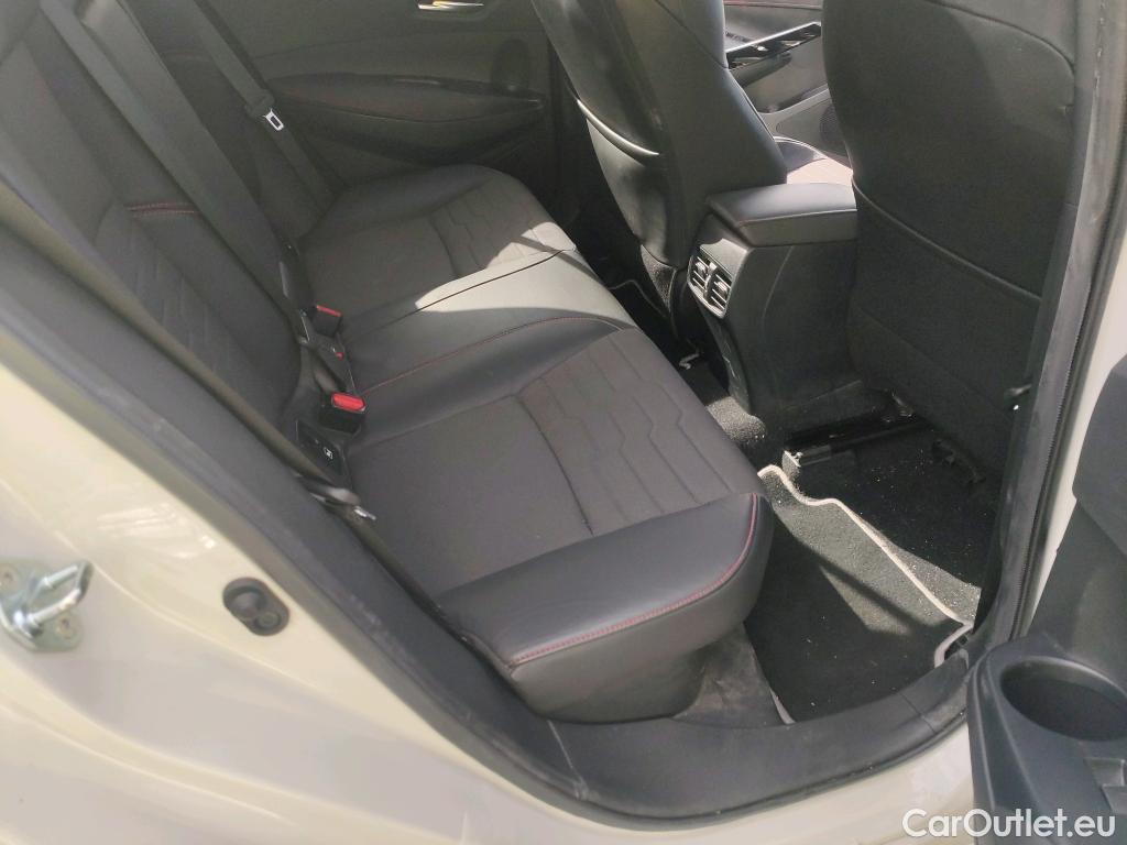 Toyota  Corolla TOYOTA  / 2019 / 5P / berlina con portón 2.0 HYBRID ADVANCE E-CVT #7