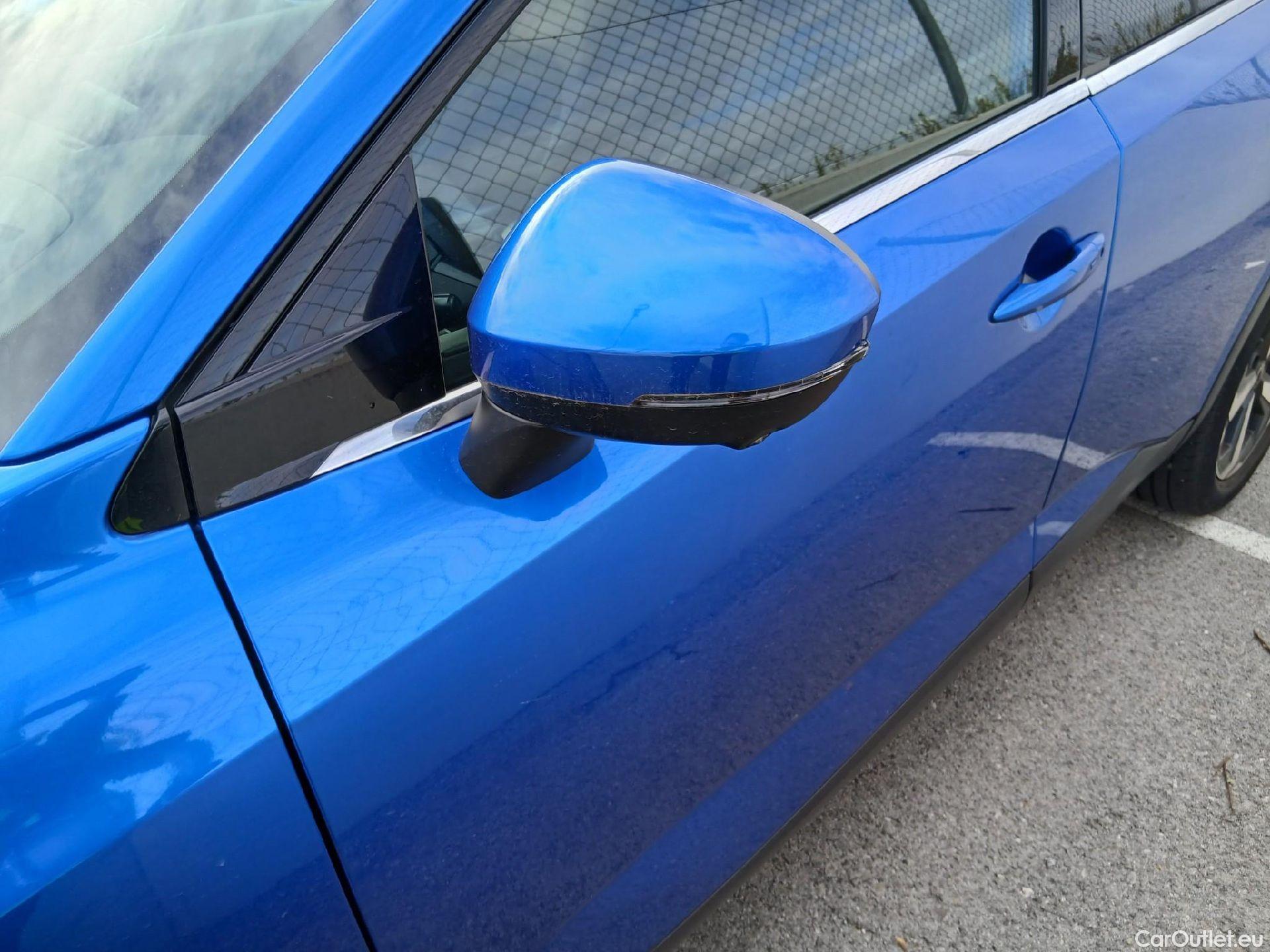  Nissan  Qashqai NISSAN  / 2021 / 5P / todoterreno DIG-T 103kW mHEV 4x2 Premiere Edition(SL) #10