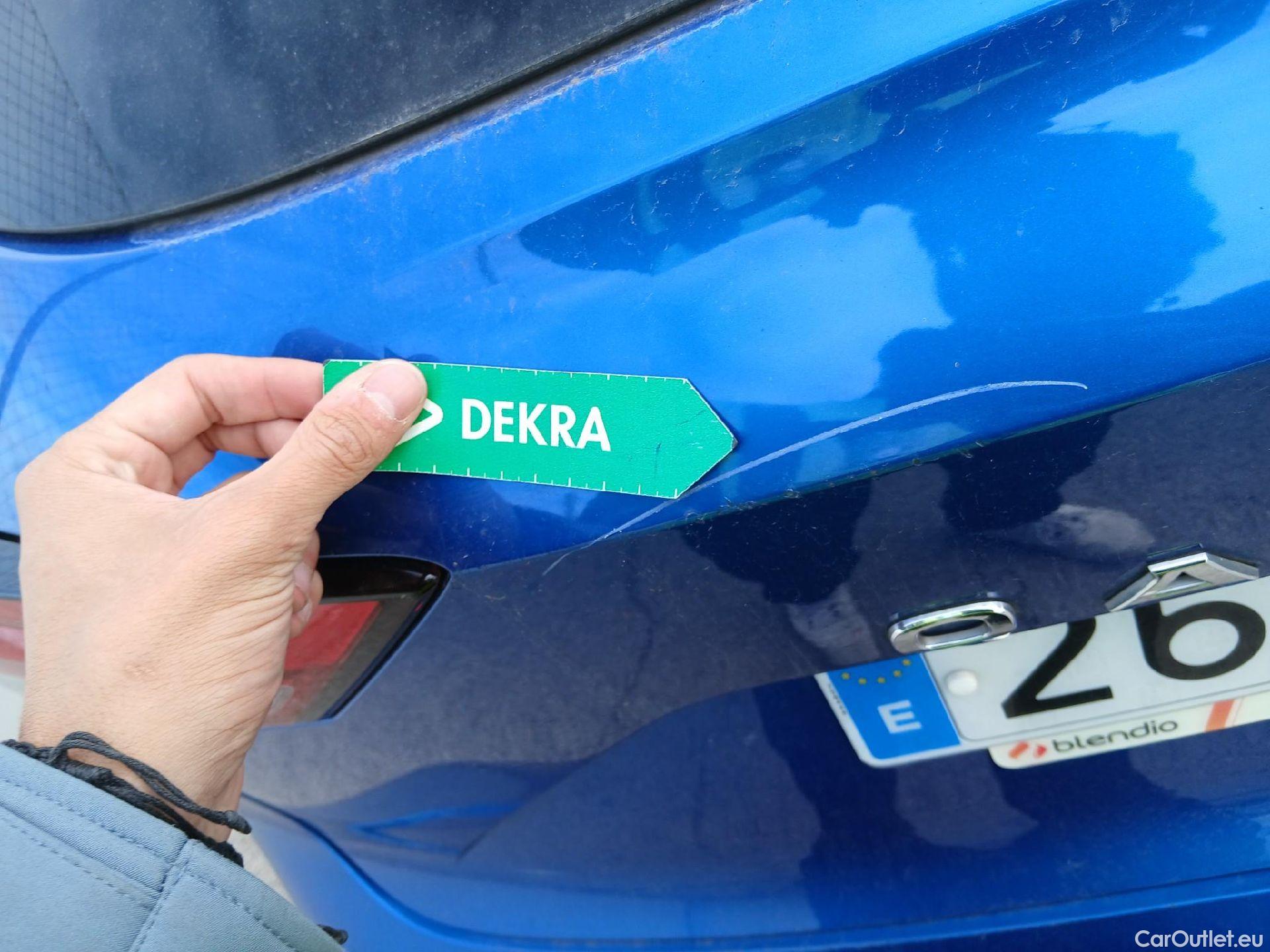  Nissan  Qashqai NISSAN  / 2021 / 5P / todoterreno DIG-T 103kW mHEV 4x2 Premiere Edition(SL) #24