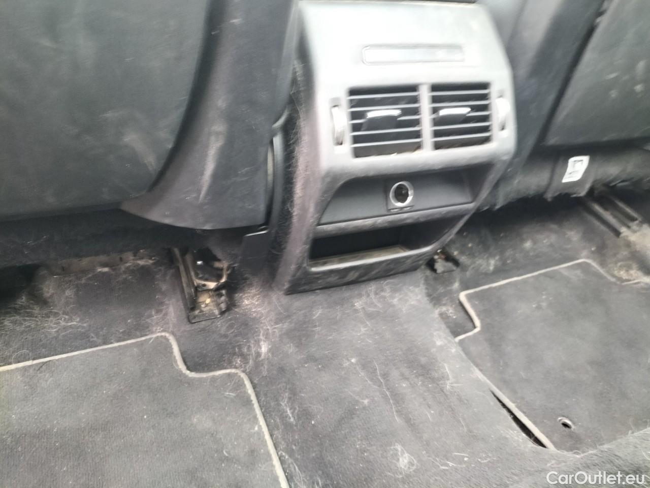  Land Rover  Discovery LAND ROVER  Sport / 2019 / 5P / todoterreno 2.0D I4-L.Flw 150 PS AWD MHEV R-Dynam S #25