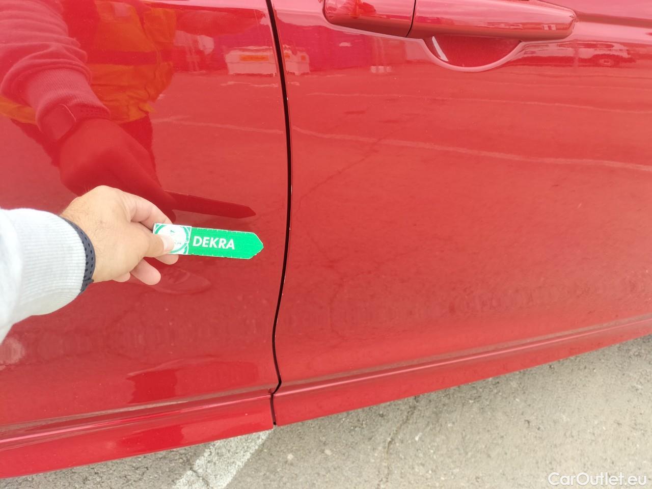  Land Rover  Discovery LAND ROVER  Sport / 2019 / 5P / todoterreno 2.0D I4-L.Flw 150 PS AWD MHEV R-Dynam S #51