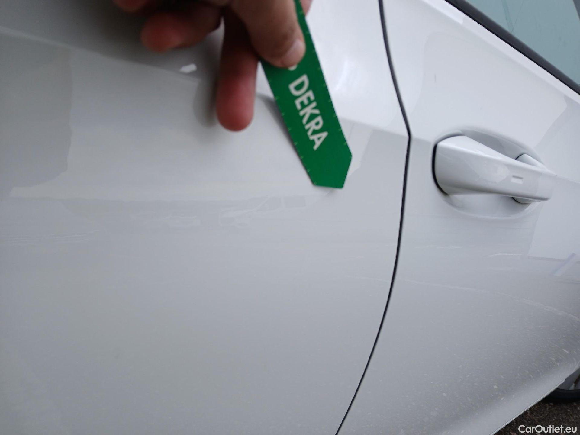 Volkswagen  Golf  VIII Lim. Life eTSI 1.5 TSI 150CV AT7 E6dT #19