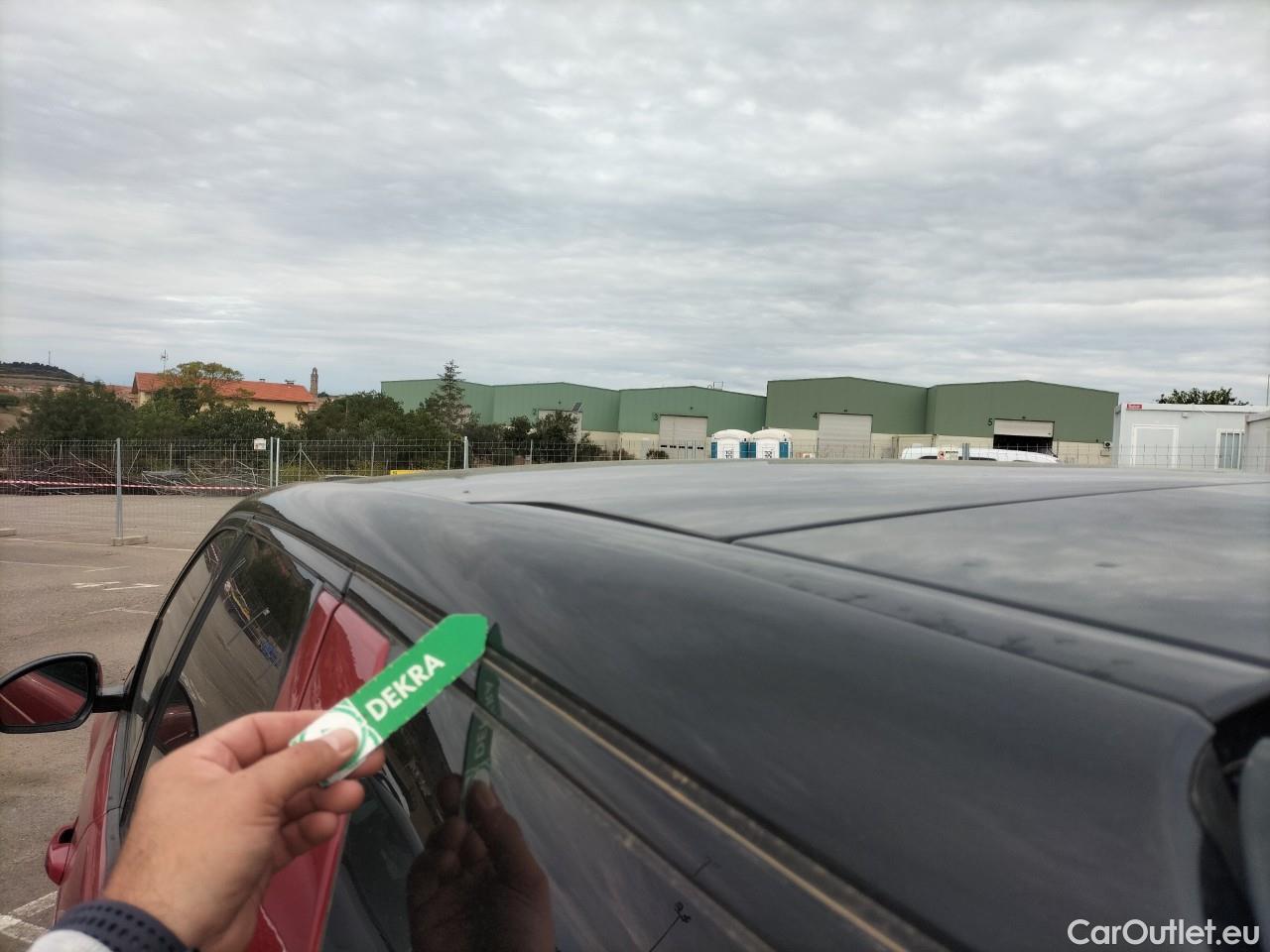  Land Rover  Discovery LAND ROVER  Sport / 2019 / 5P / todoterreno 2.0D I4-L.Flw 150 PS AWD MHEV R-Dynam S #68