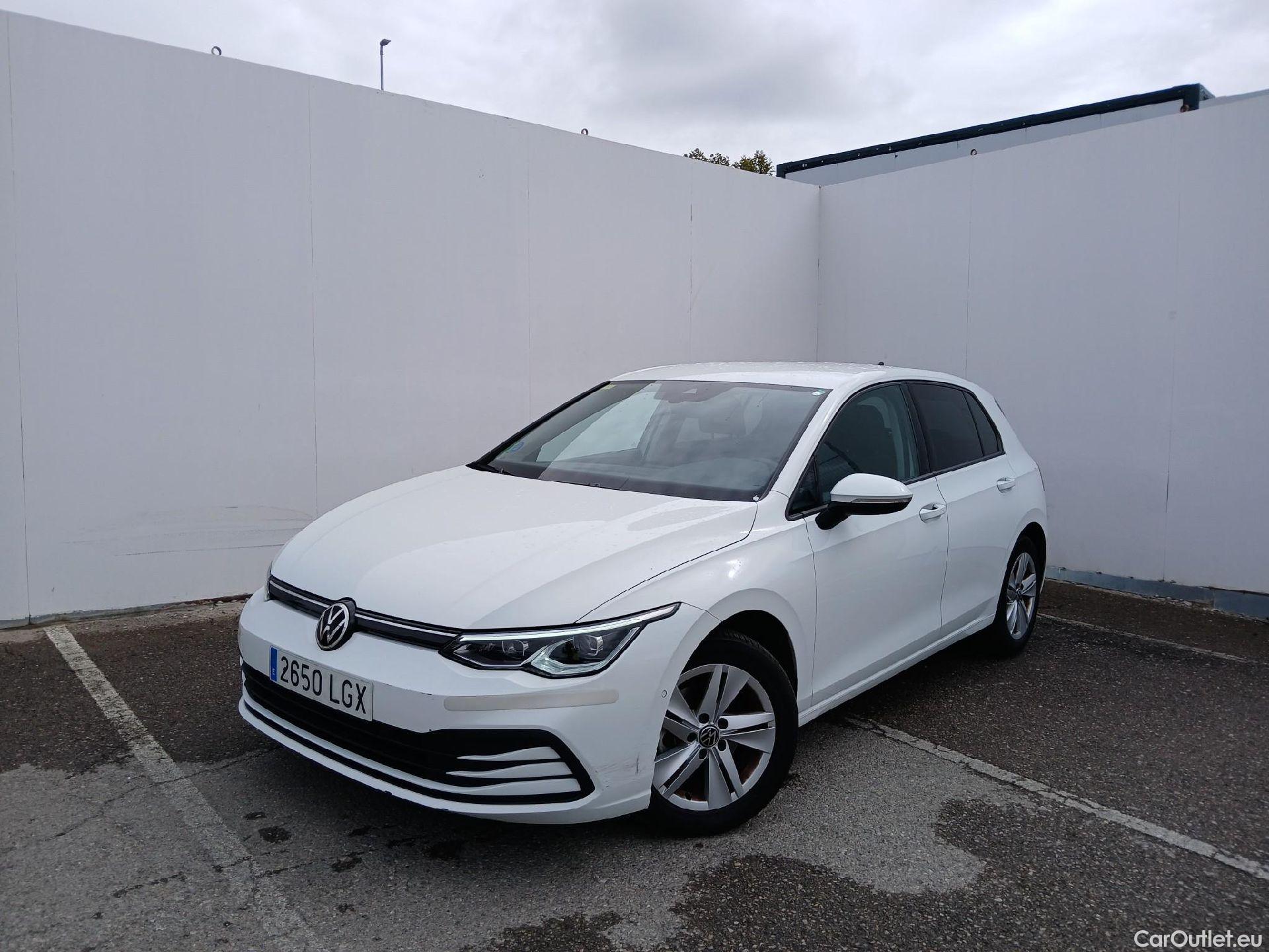 Volkswagen  Golf  VIII Lim. Life eTSI 1.5 TSI 150CV AT7 E6dT #1