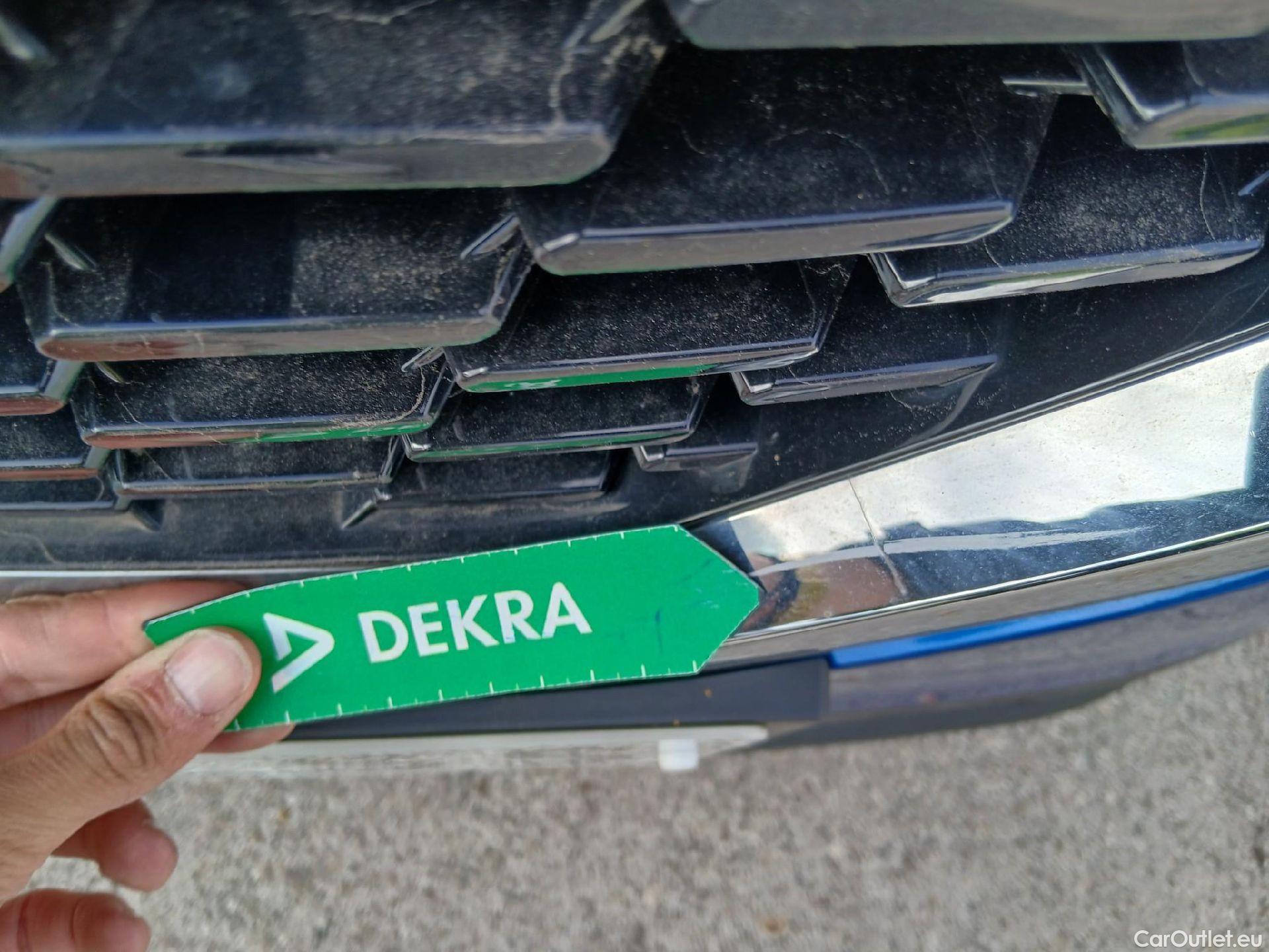  Nissan  Qashqai NISSAN  / 2021 / 5P / todoterreno DIG-T 103kW mHEV 4x2 Premiere Edition(SL) #7