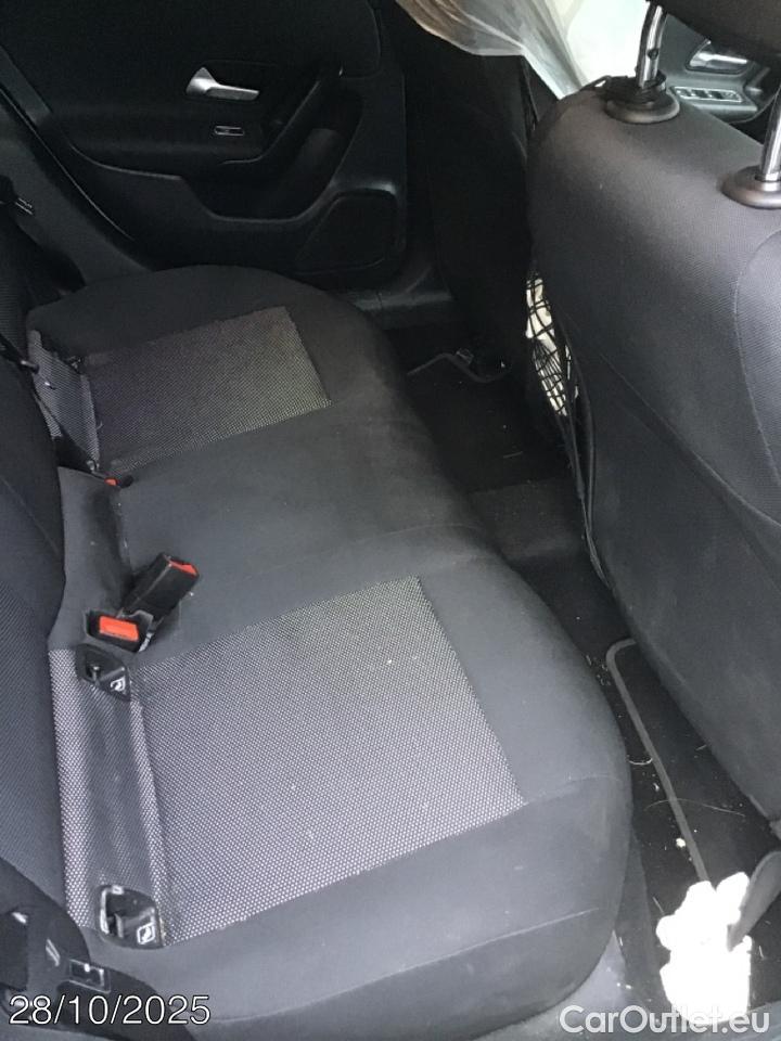 Mercedes  CLA-Klasse CLA Shooting Brake CLA 180 d Business Solution Essential 85kW/116pk  5D/P AUT #16