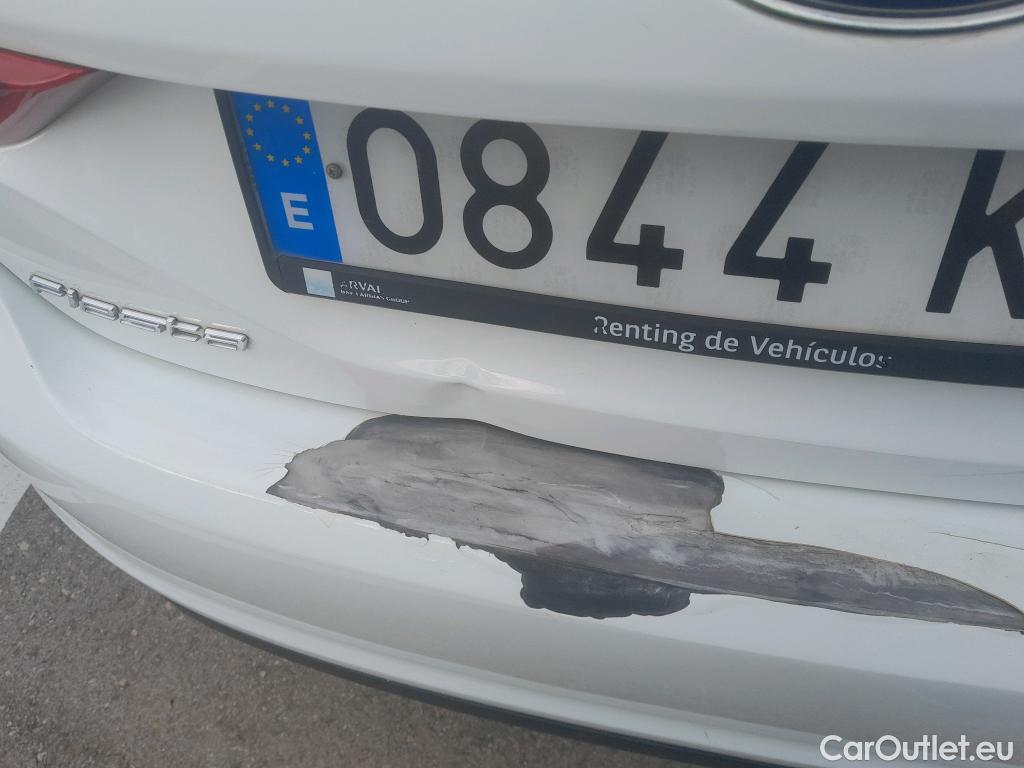  Ford  Fiesta FORD  / 2017 / 5P / berlina con portón 1.5 TDCi 63kW Trend 5p #3