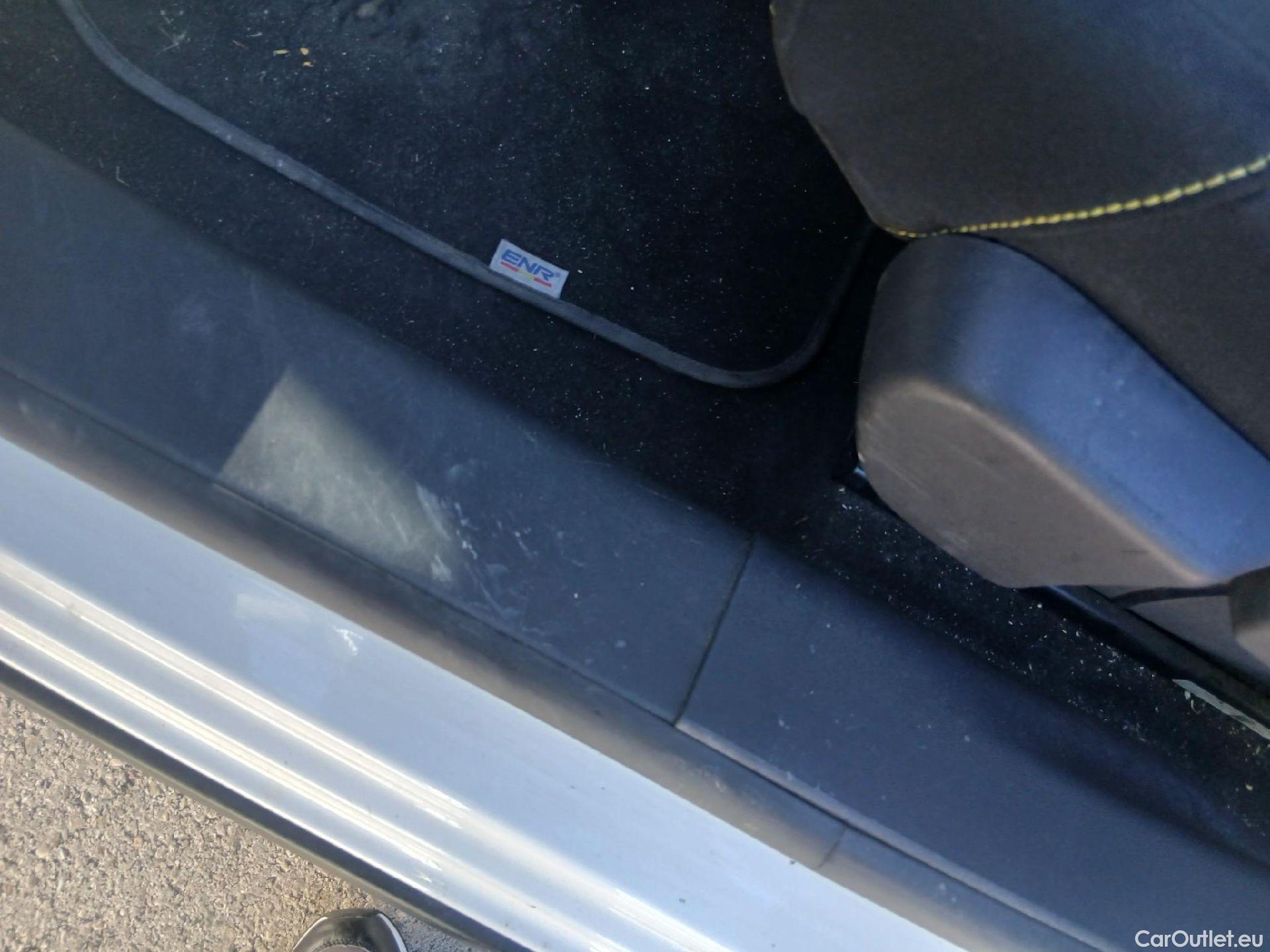  Citroen  C3 CITROEN  / 2020 / 5P / berlina con portón BlueHDi 75KW (100CV) S&S FEEL #10