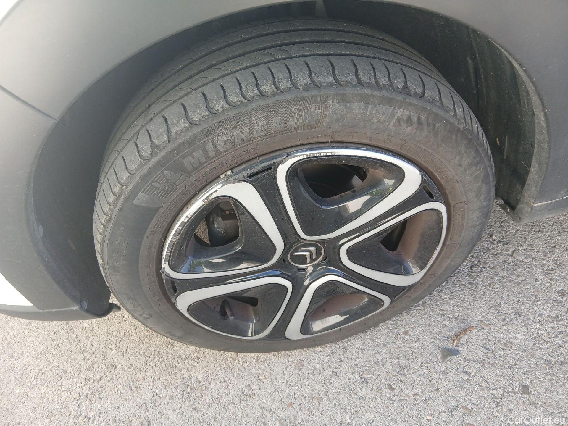  Citroen  C3 CITROEN  / 2020 / 5P / berlina con portón BlueHDi 75KW (100CV) S&S FEEL #3