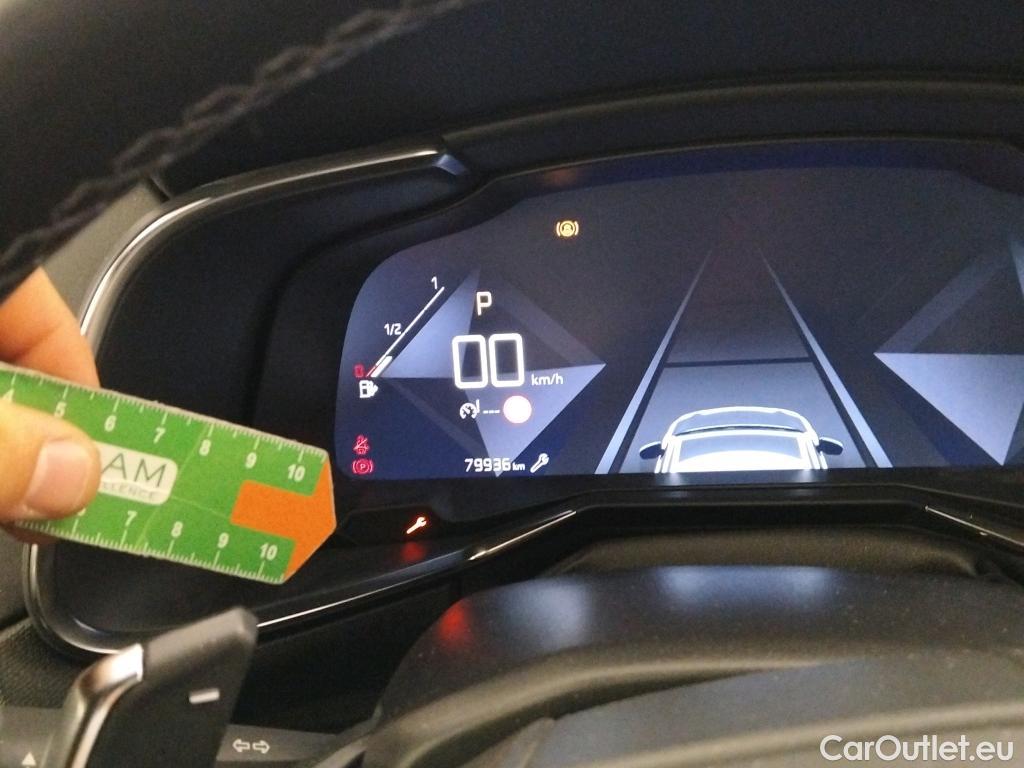  DS  DS7 DS DS 7 Crossback / 2017 / 5P / todoterreno PureTech 132kW (180CV) Auto. GRAND CHIC #6