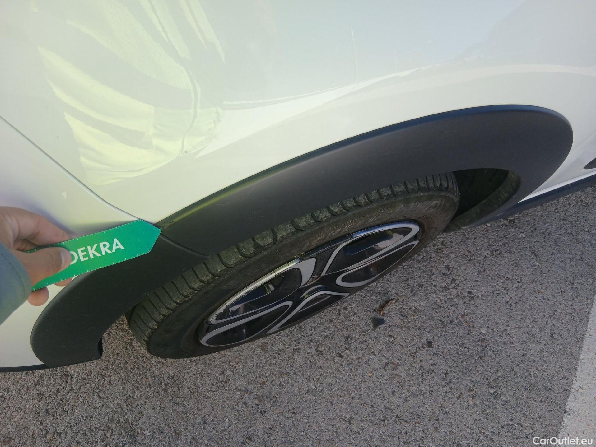  Citroen  C3 CITROEN  / 2020 / 5P / berlina con portón BlueHDi 75KW (100CV) S&S FEEL #18