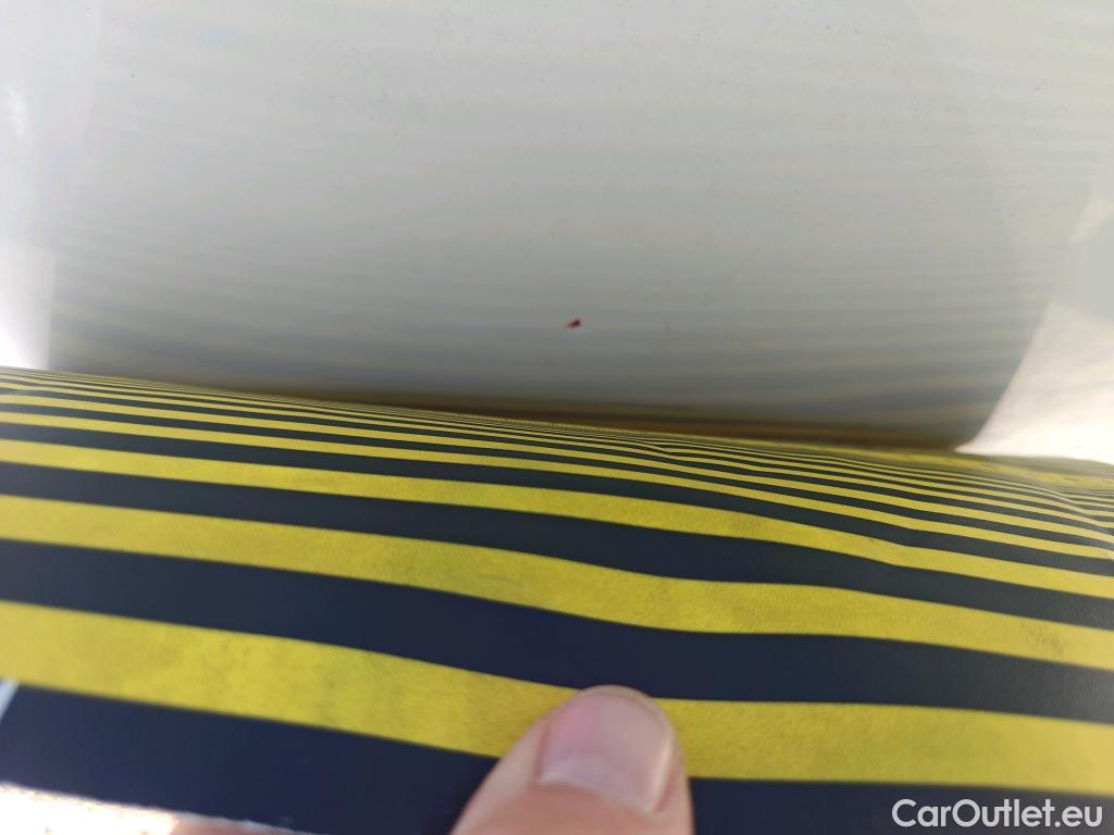  Fiat  500 FIAT  / 2015 / 3P / berlina con portón Red 1.0 Hybrid 51KW (70 CV)(SP)(SL) (AC4) #11