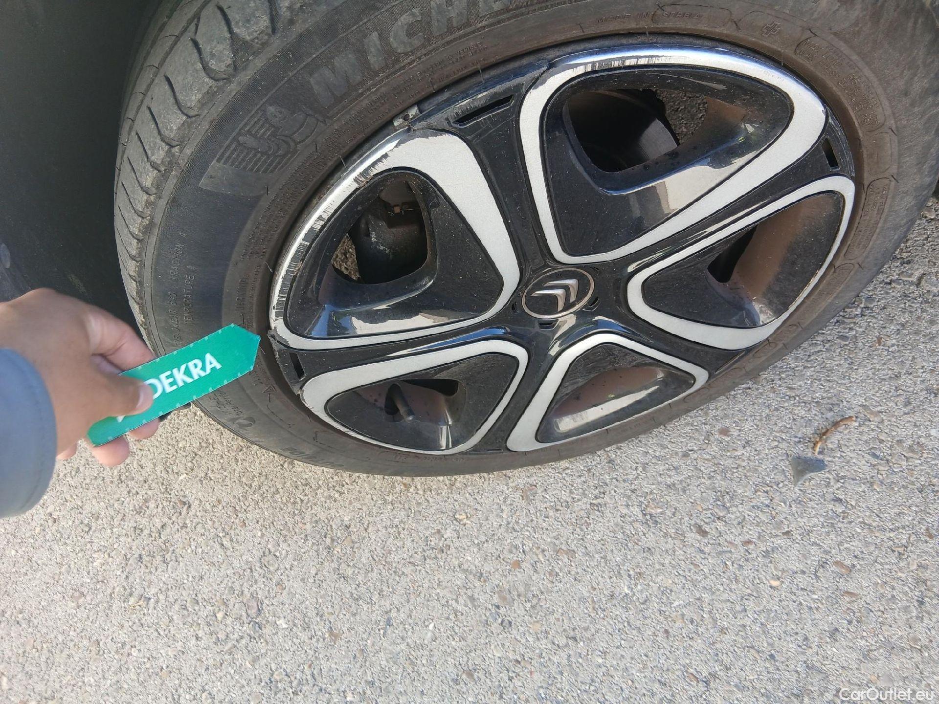  Citroen  C3 CITROEN  / 2020 / 5P / berlina con portón BlueHDi 75KW (100CV) S&S FEEL #23