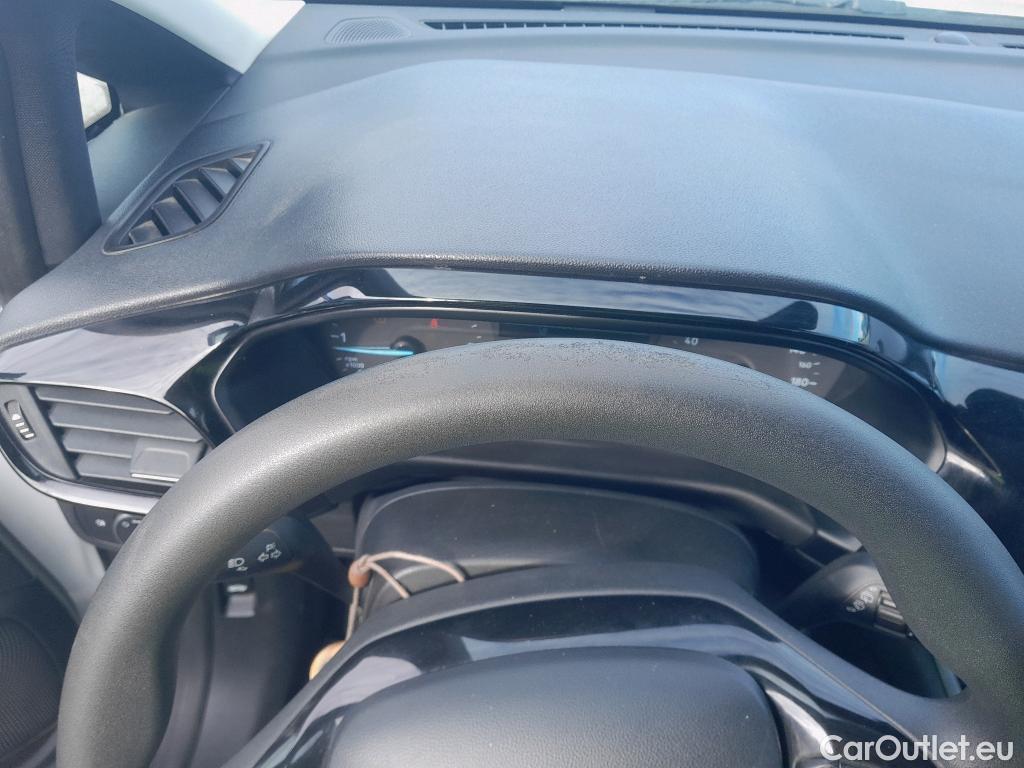  Ford  Fiesta FORD  / 2017 / 5P / berlina con portón 1.5 TDCi 63kW Trend 5p #17