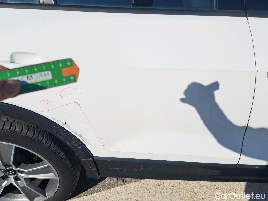  Audi  Q2 AUDI  / 2016 / 5P / todoterreno Design 35 TFSI 110kW (150CV) S tronic #3