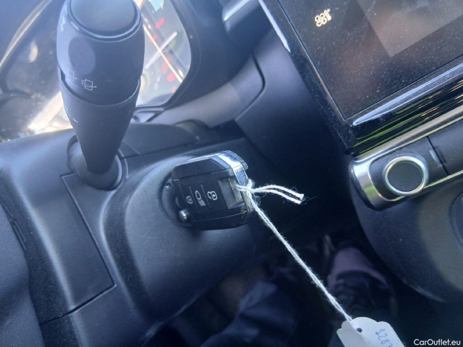  Citroen  C3 CITROEN  / 2020 / 5P / berlina con portón BlueHDi 75KW (100CV) S&S FEEL #1