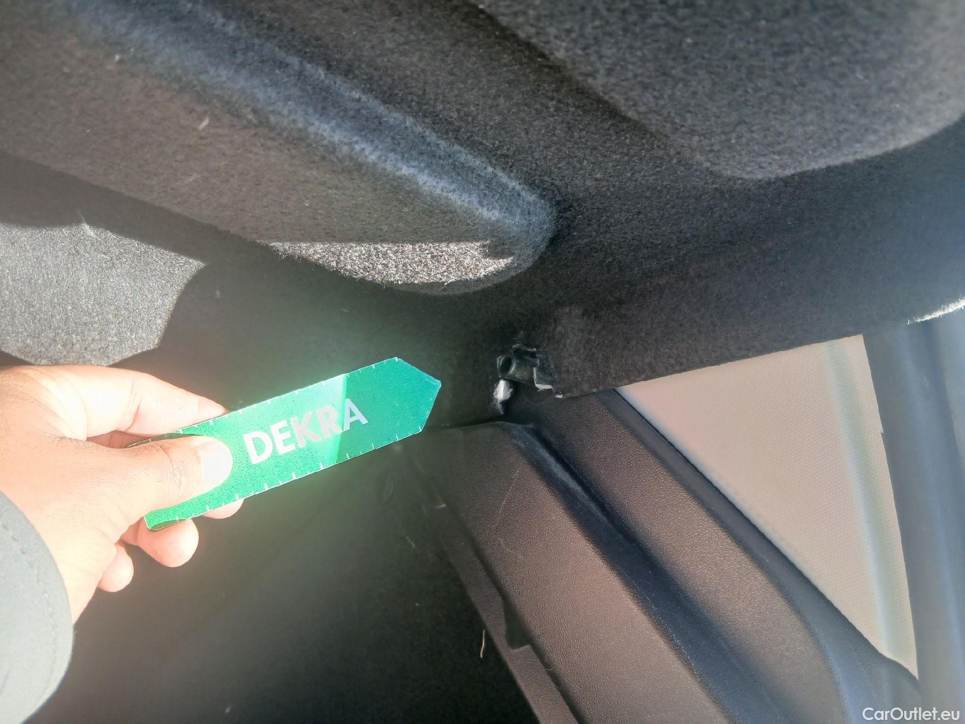  Citroen  C3 CITROEN  / 2020 / 5P / berlina con portón BlueHDi 75KW (100CV) S&S FEEL #6