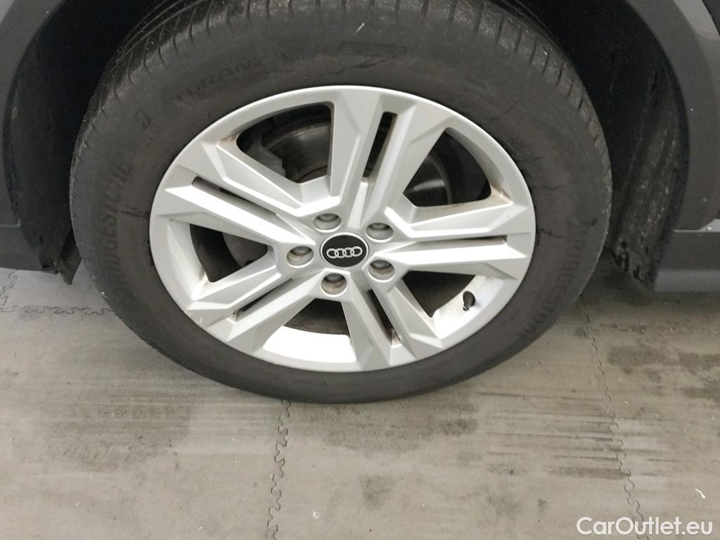  Audi  Q2 AUDI  / 2020 / 5P / todoterreno Advanced 35 TFSI 110kW (150CV) S tronic (AC) #5