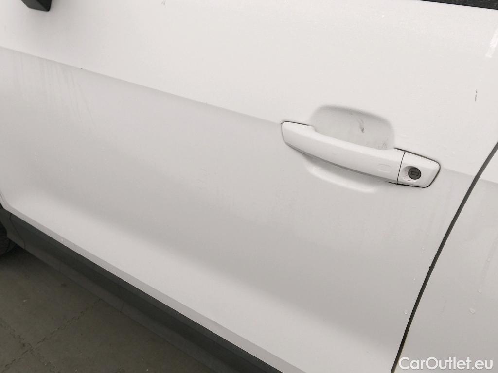  Audi  Q2 AUDI  / 2016 / 5P / todoterreno Advanced 30 TFSI 85kW (116CV) #5