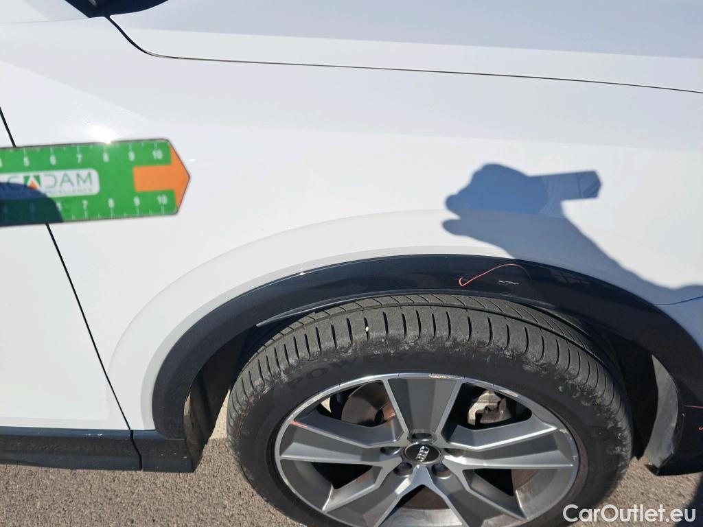  Audi  Q2 AUDI  / 2016 / 5P / todoterreno Design 35 TFSI 110kW (150CV) S tronic #38