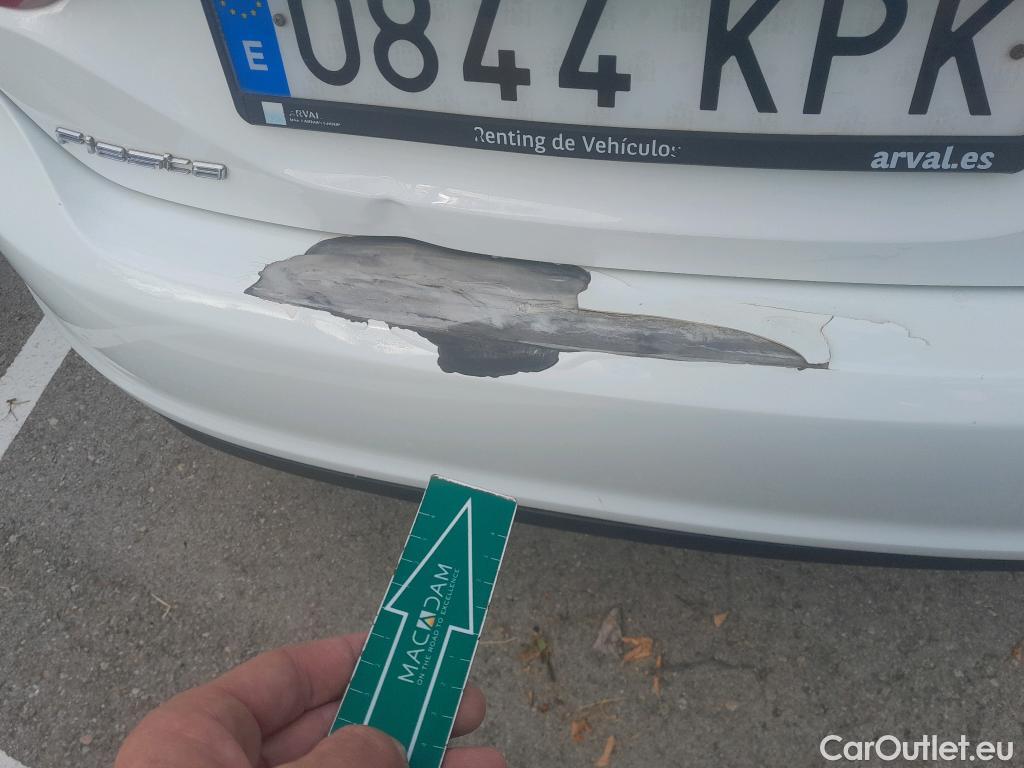  Ford  Fiesta FORD  / 2017 / 5P / berlina con portón 1.5 TDCi 63kW Trend 5p #20