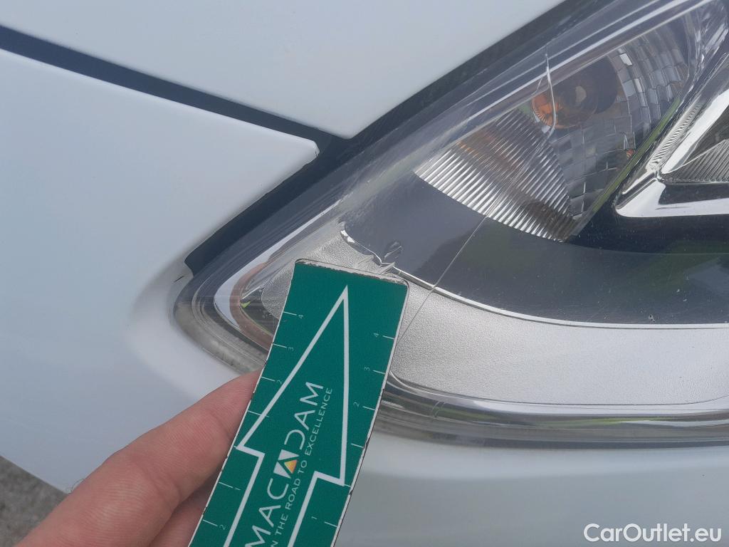  Ford  Fiesta FORD  / 2017 / 5P / berlina con portón 1.5 TDCi 63kW Trend 5p #16