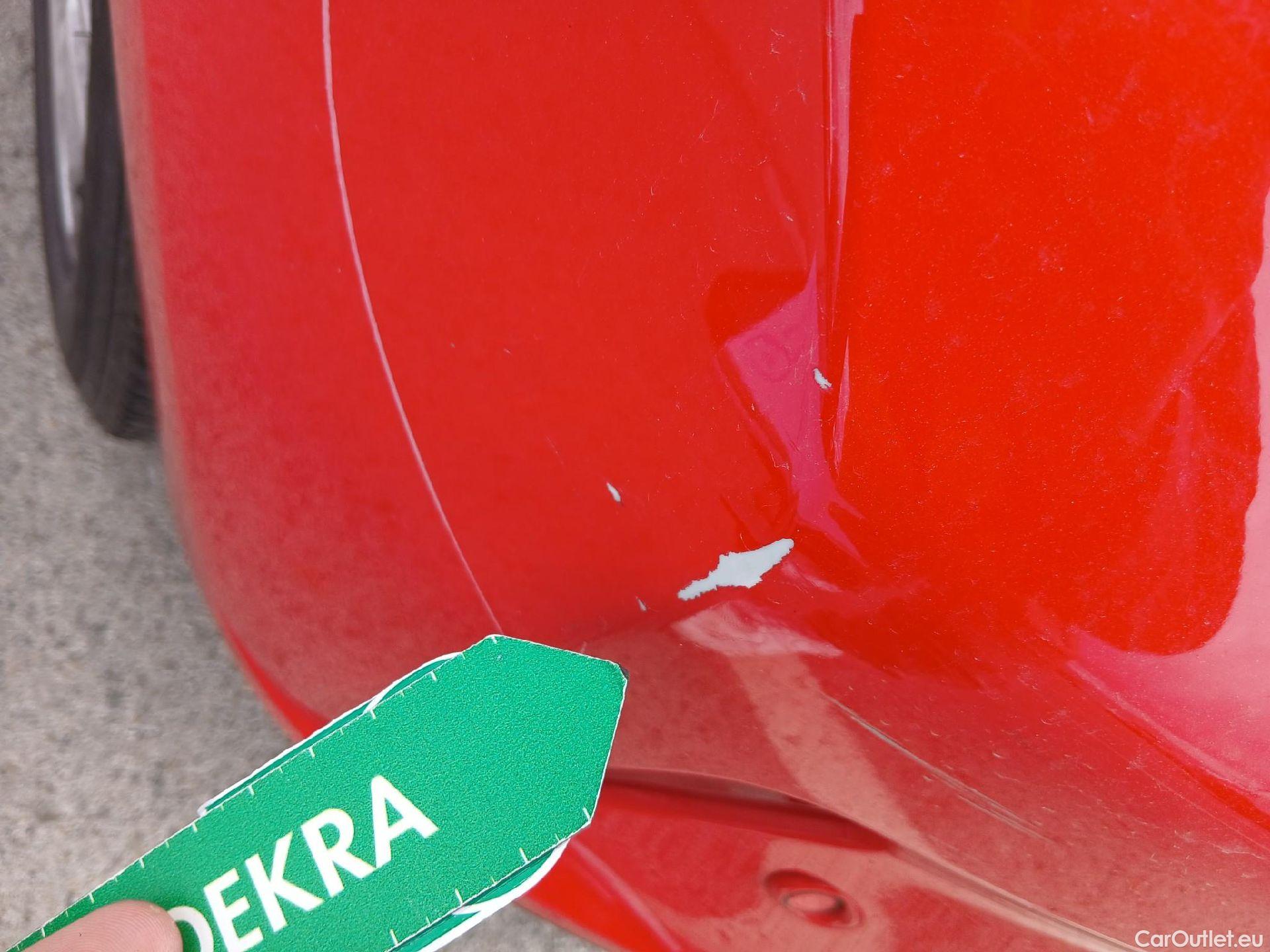  Ford  Focus FORD  / 2018 / 5P / berlina con portón 1.5 Ecoblue 70kW Trend+ #24