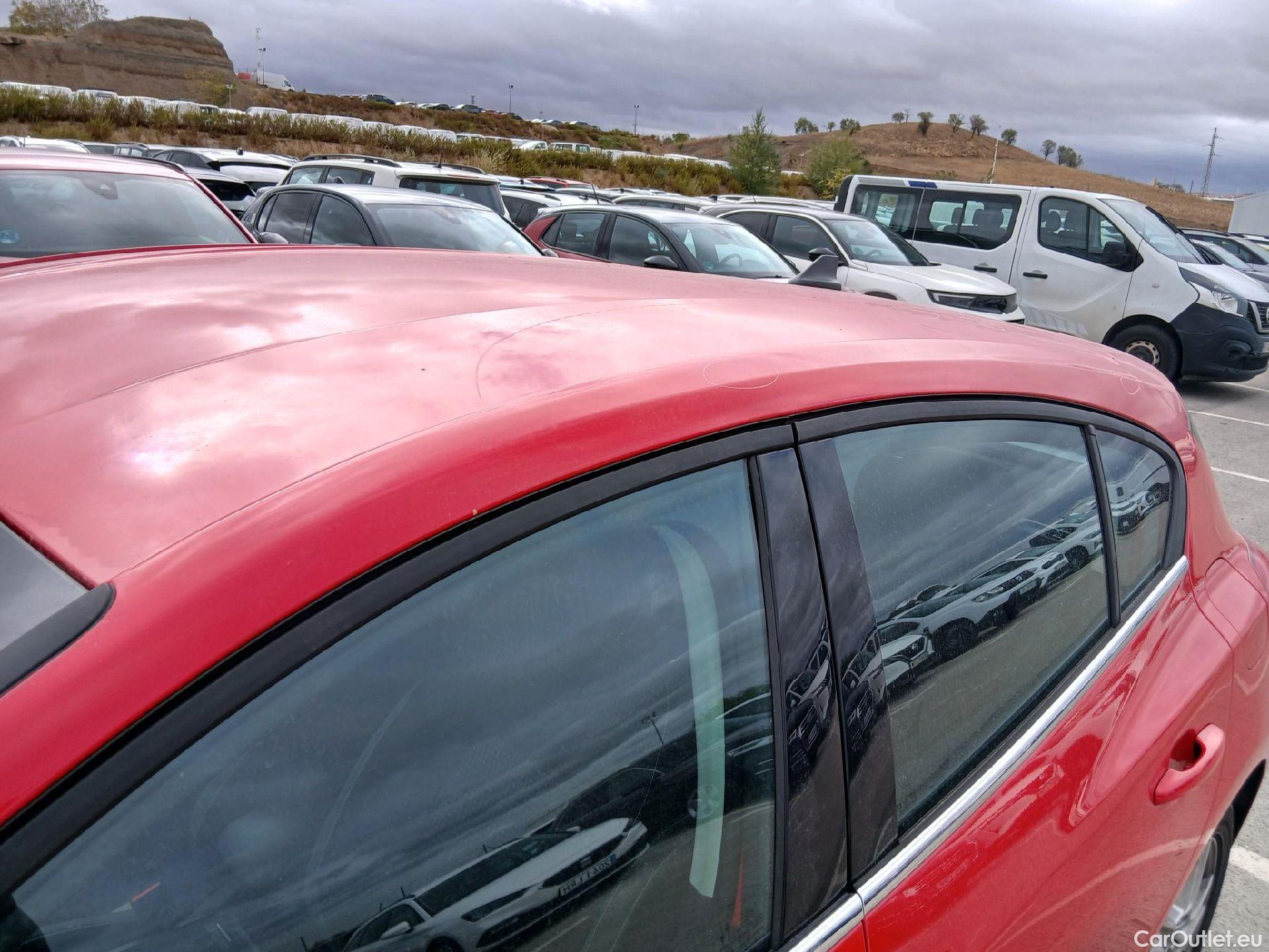  Ford  Focus FORD  / 2018 / 5P / berlina con portón 1.5 Ecoblue 70kW Trend+ #15