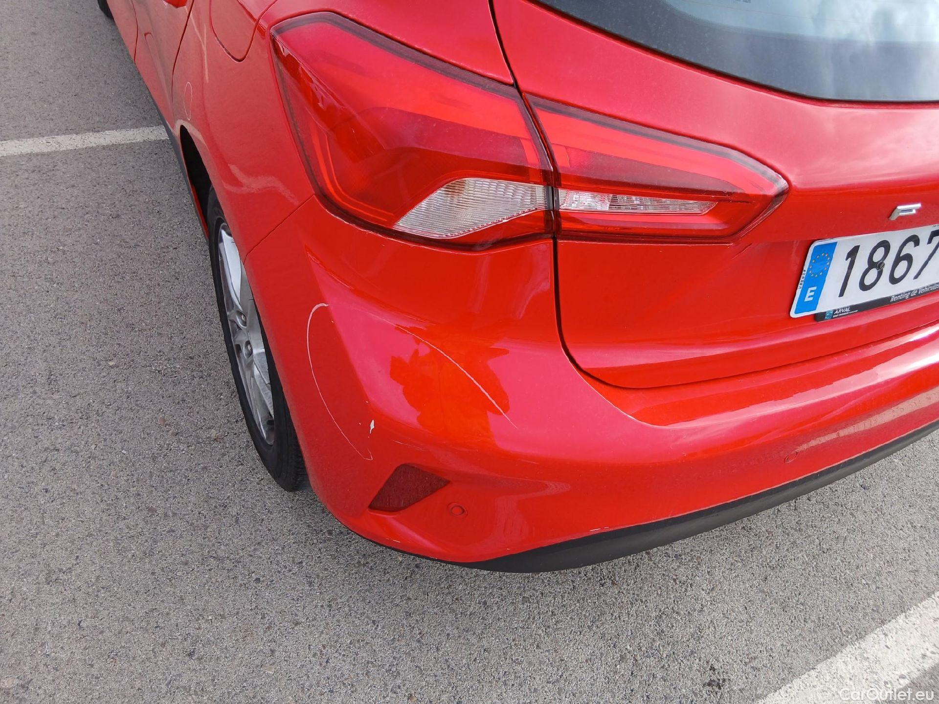  Ford  Focus FORD  / 2018 / 5P / berlina con portón 1.5 Ecoblue 70kW Trend+ #23