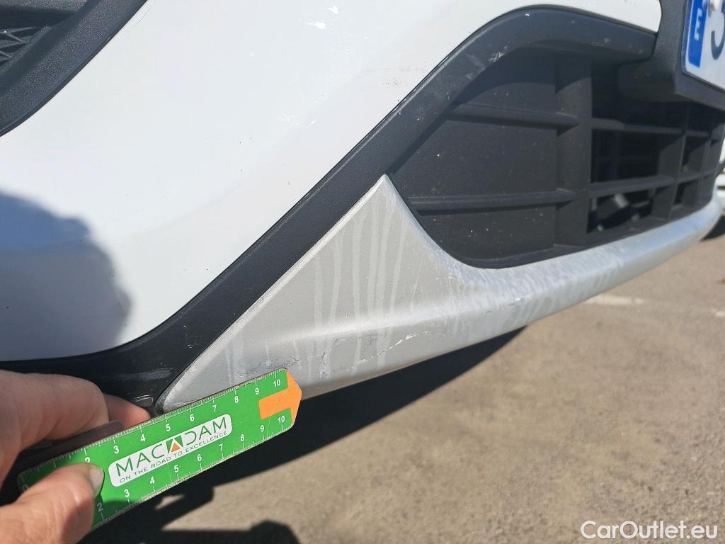  Ford  Kuga FORD  / 2016 / 5P / todoterreno 1.5 EcoBoost 88kW 4x2 Trend+ (CX) #19