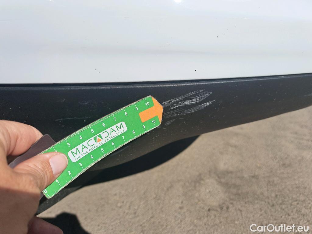  Ford  Kuga FORD  / 2016 / 5P / todoterreno 1.5 EcoBoost 88kW 4x2 Trend+ (CX) #17