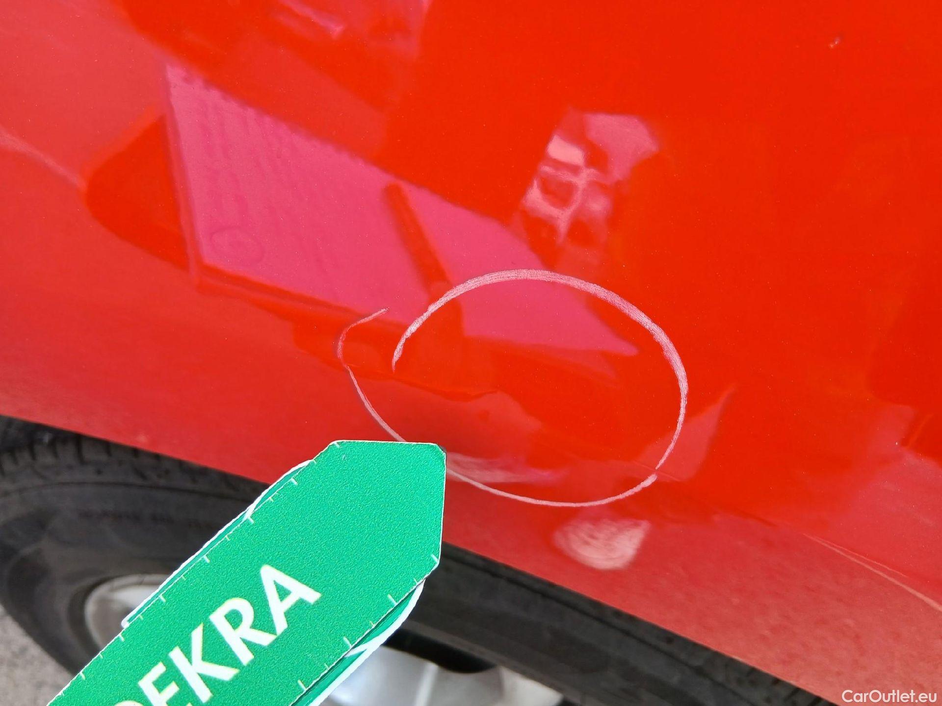  Ford  Focus FORD  / 2018 / 5P / berlina con portón 1.5 Ecoblue 70kW Trend+ #22